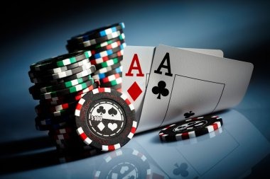 Live roulette table with professional dealer